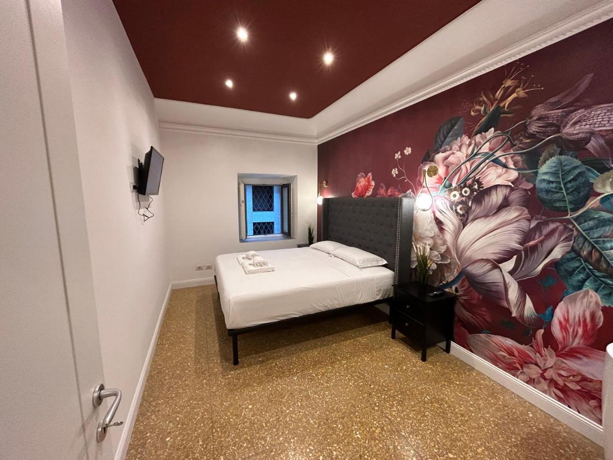 Raffaello'S Place Rome Exterior photo