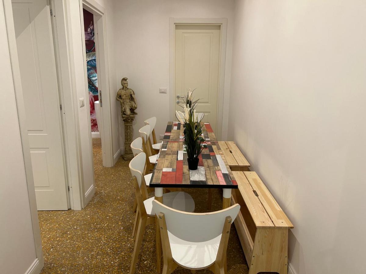 Raffaello'S Place Rome Exterior photo