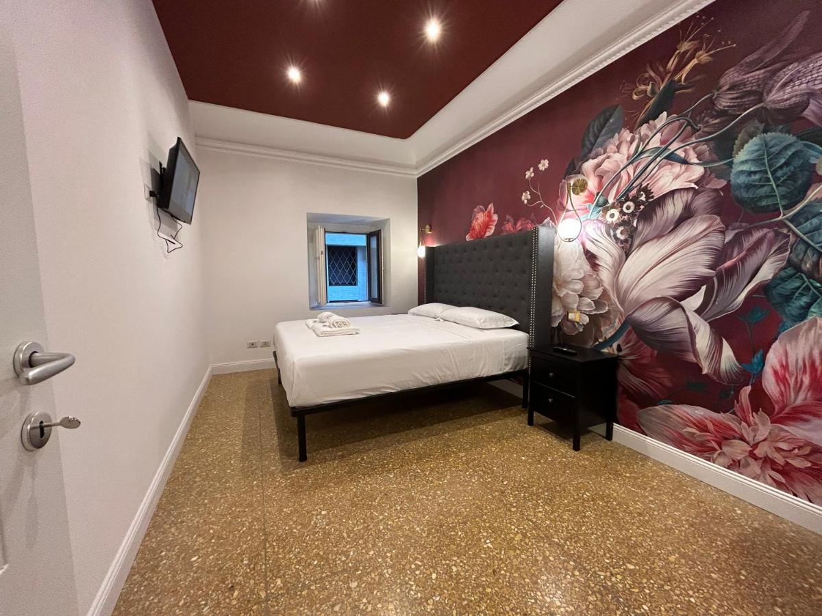 Raffaello'S Place Rome Exterior photo